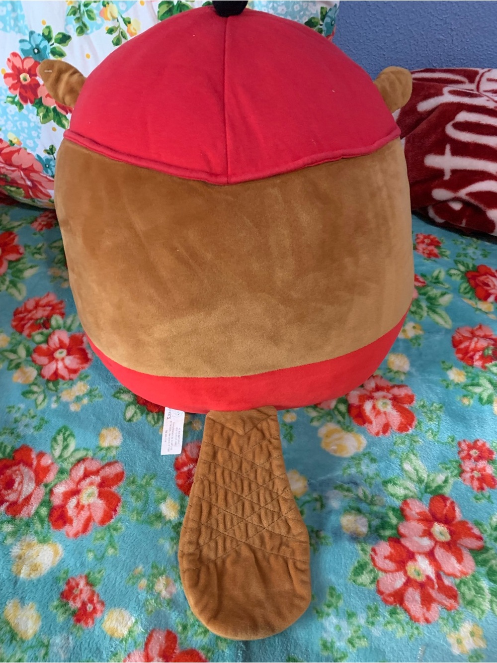 Buc-ees Red Insulated 30 Oz Tumbler & Large Buc-ee Squishmallow Pillow - Picture 8 of 9
